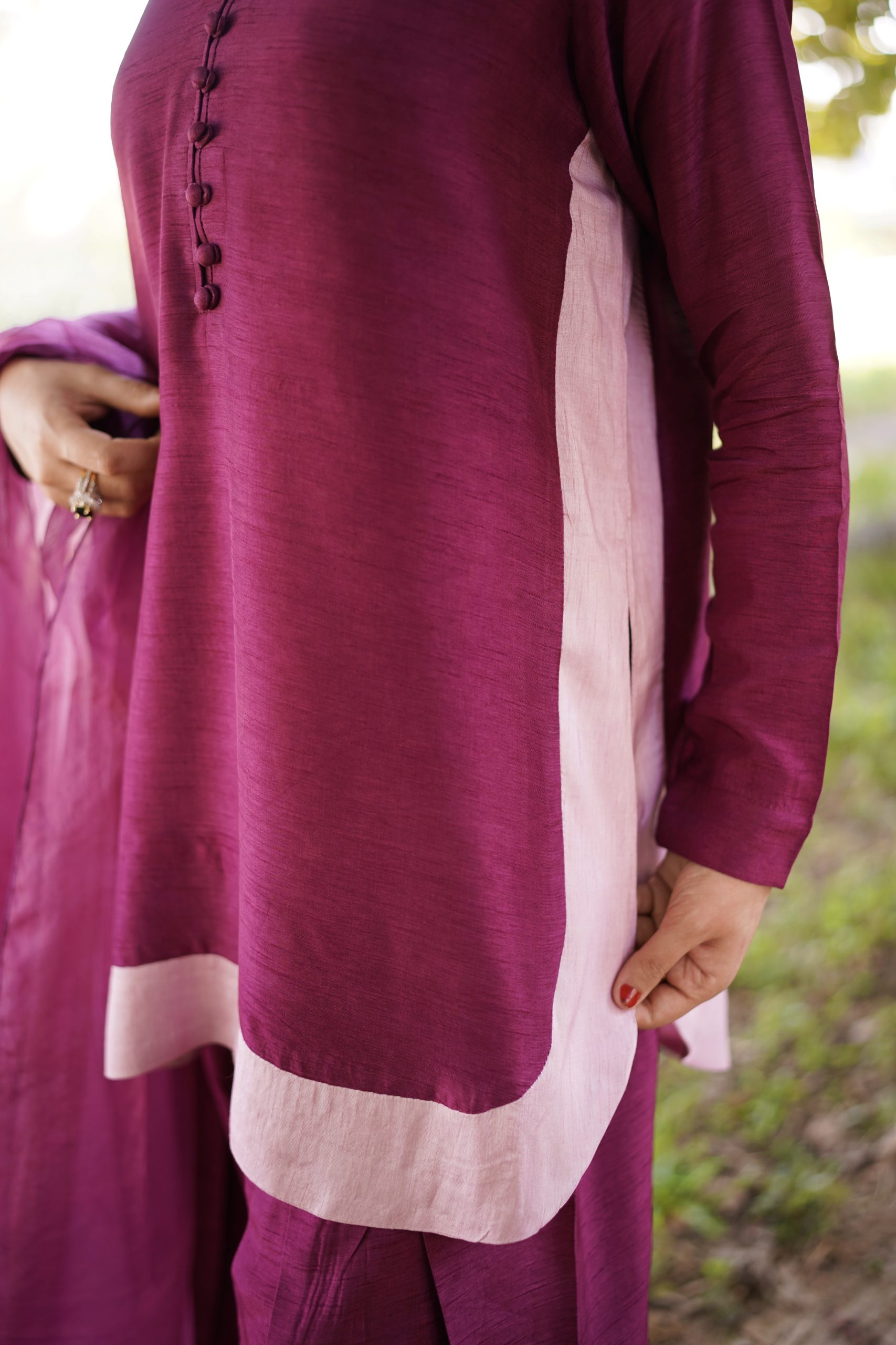 Plum Noor - Image 18